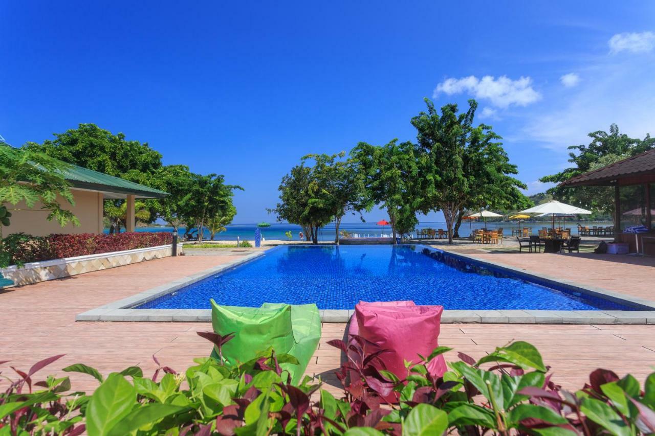 Sylvia Hotel & Resort Komodo Лабуан-Баджо Екстер'єр фото
